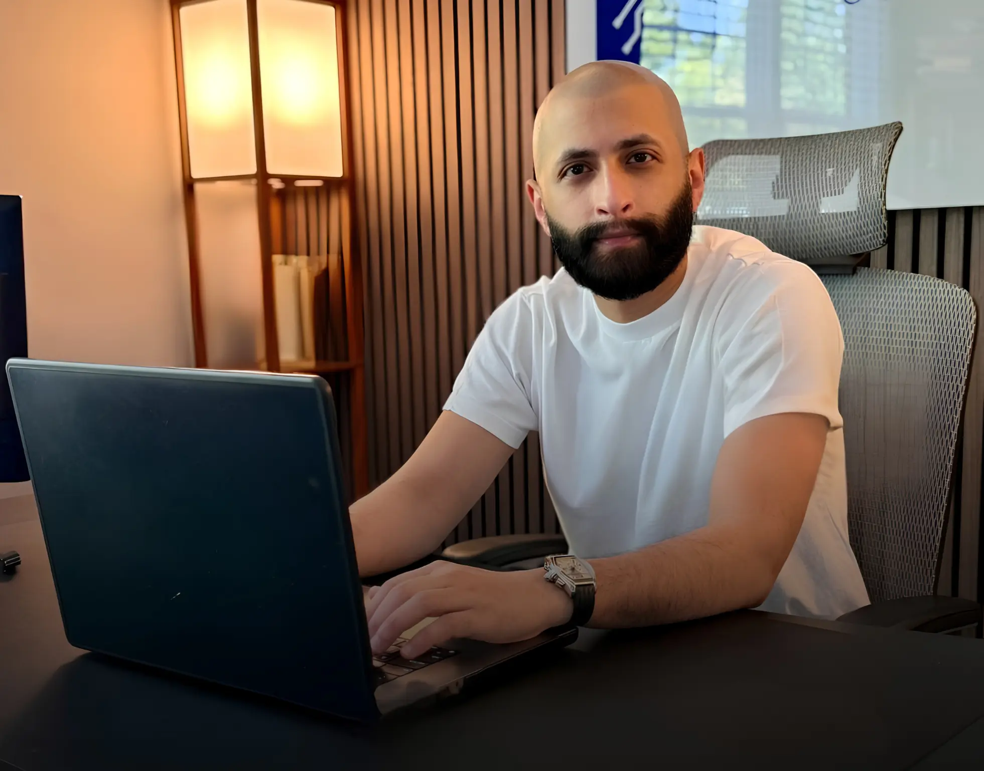 Faiz YarKhan in studio